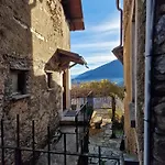 Casa Di Luna, Di Zali *