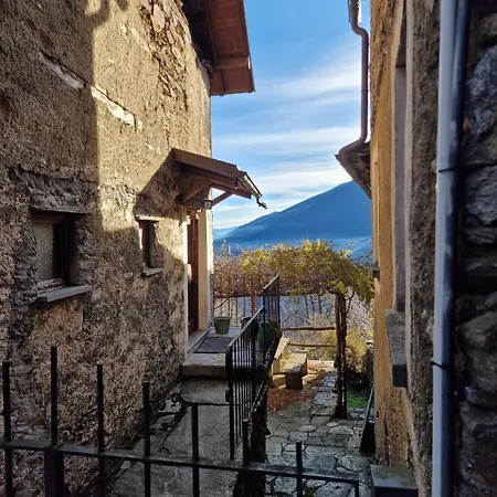 Casa Di Luna, Di Zali *